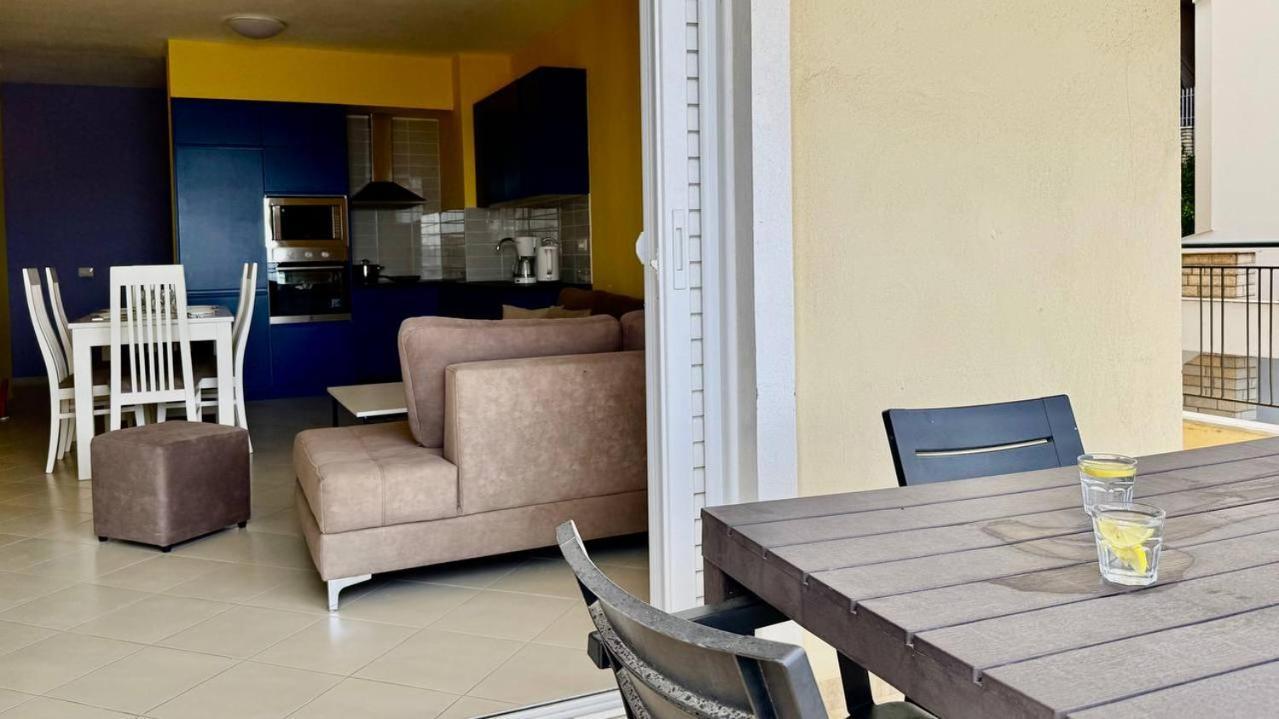 Colorful Sea View Apartment Sarande Exterior photo